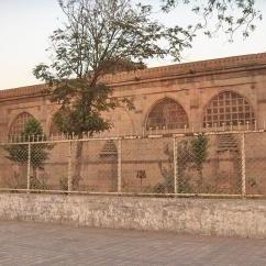 Indo-Islamic architecture- the Sidi Saiyyed Mosque in Ahmedabad, India built in 1572 by Sidi Saiyyed, slave of Sultan Ahmad Shah